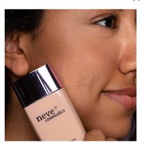 Carica l'immagine nel visualizzatore di Gallery, Fondotinta cream - to - serum