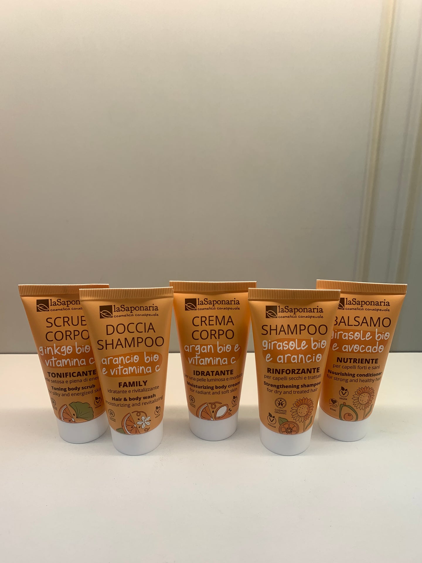 Kit Travel Size La Saponaria     Corpo e Capelli 5 pezzi 30ml