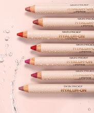 Carica l&#39;immagine nel visualizzatore di Gallery, Matitone rossetto Hyalur-on
